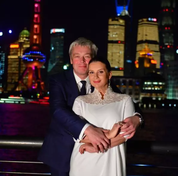 Екатерина Стриженова отпраздновала юбилей свадьбы в Шанхае