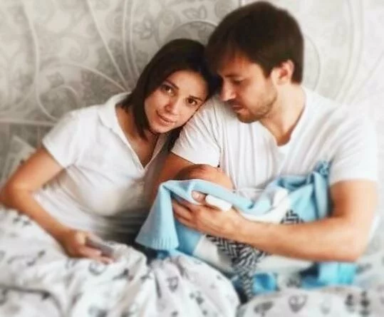Иван Жидков опубликовал первый снимок своего сына