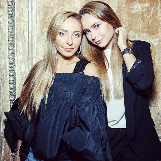 Татьяна Навка рассказала о подготовке дочери Александры к балу дебютанток