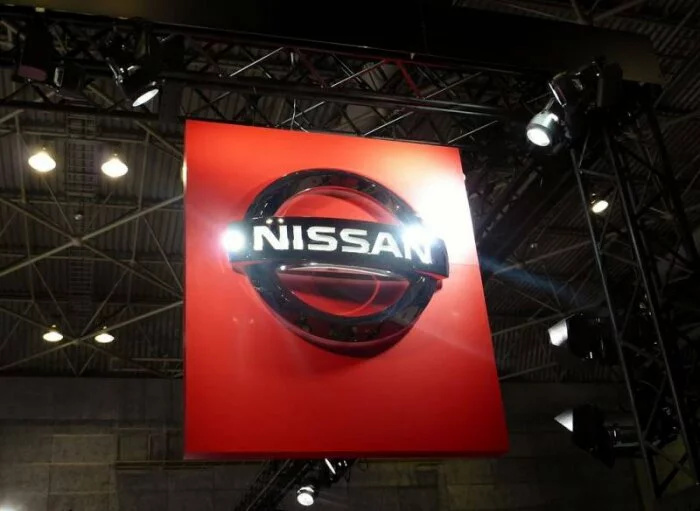Компания Nissan начала продажи обновленной версии седана Maxima