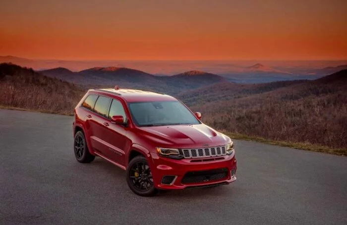 На тестах замечен новый Jeep Cherokee 2018 модельного года
