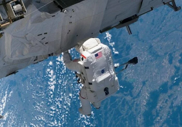 NASA: Астронавты из США вышли в открытый космос с МКС