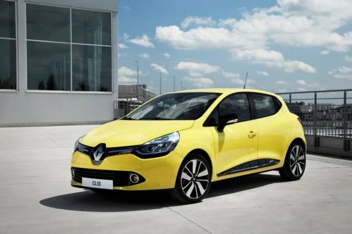 Renault Clio получит беспилотные технологии и электрический двигатель