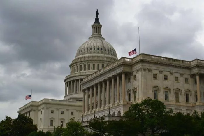 В конгрессе США сообщили о скором принятии решения по выдаче Украине летального оружия