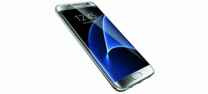 В России смартфон Samsung Galaxy S7 Edge упал в цене? до 28,8 тыс руб