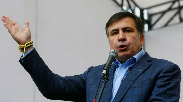 У Рады началось организованное Михаилом Саакашвили народное вече