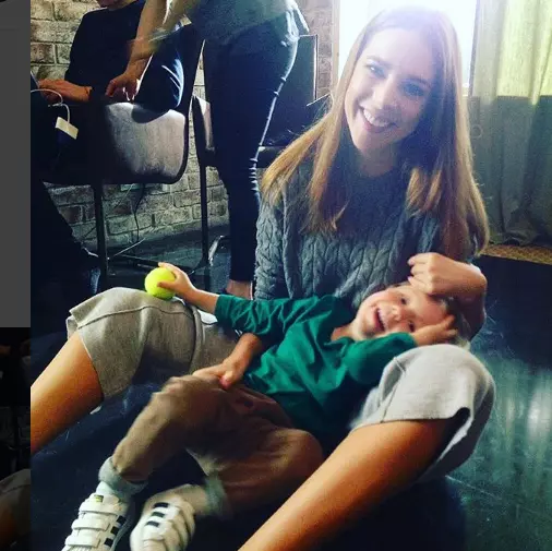 Наталья Подольская умилила поклонников забавным снимком с сыном со съемочной площадки