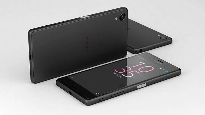Sony выпустит в 2018 году конкурента iPhone X и Samsung Galaxy S9