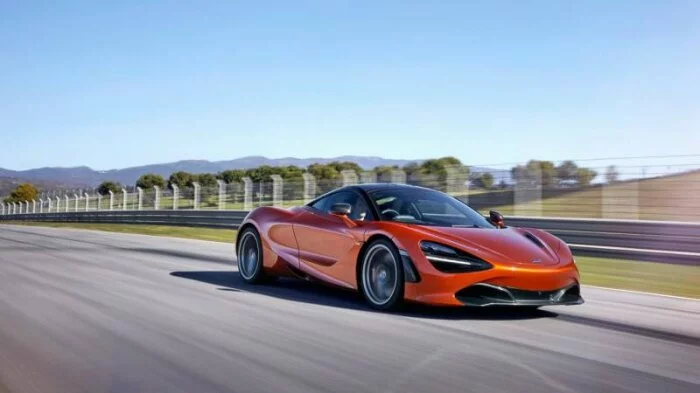 BMW разработает собственную версию спорткара McLaren Super Series