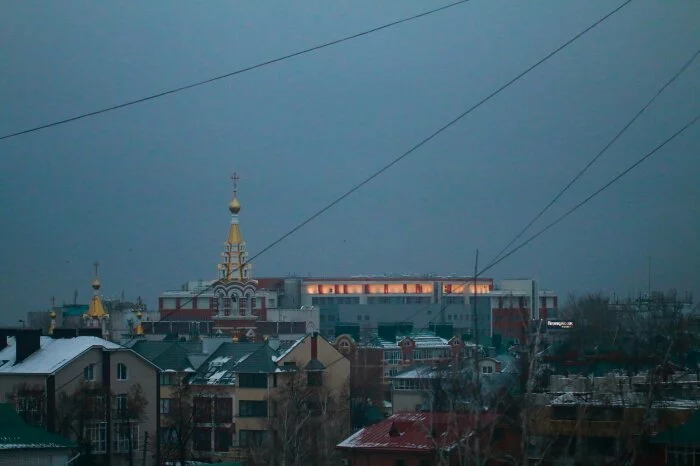 Фото дня от Виктории ЧЕРНЫШЕВОЙ: В строящемся перинатальном центре наконец-то загорелся свет