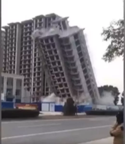 В Китае установили рекорд по сносу многоэтажных зданий