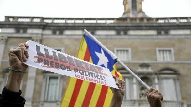 В Испании арестовали спикера парламента Каталонии с правом внесения залога