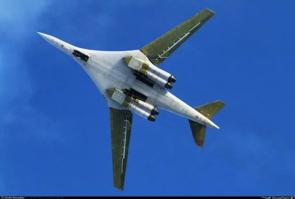 Жителей Волгограда напугал страшный грохот Ту-160 в небе