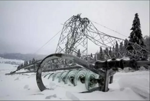 Энергетики устранили последствия снежного циклона на Сахалине