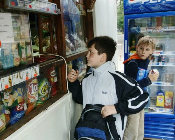 На Кубани 7-летний мальчик погиб из-за упавшего холодильника