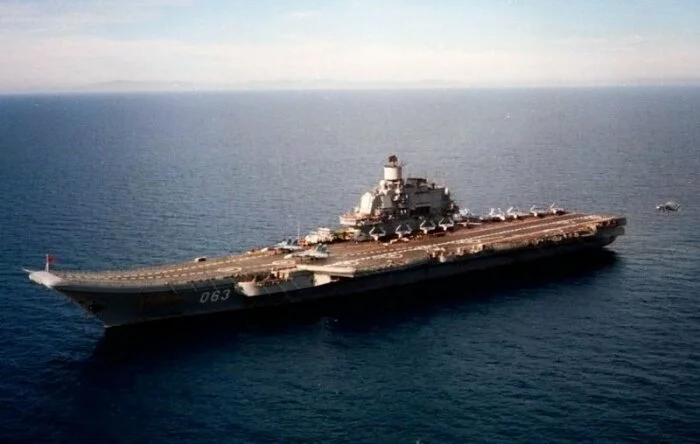 Названы детали сделки по ремонту крейсера «Адмирал Кузнецов»