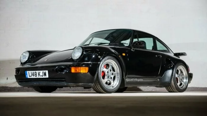 Редкий Porsche 911 Leichtbau продадут с молотка на аукционе Сильверстоун