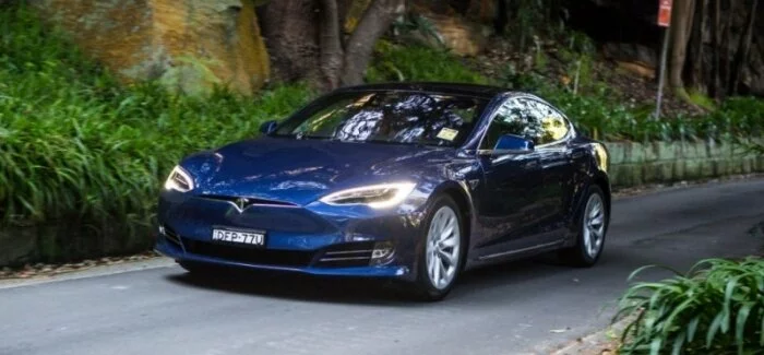 Tesla опустила цену электрокара Model S 75 на 7,5 тыс. долларов