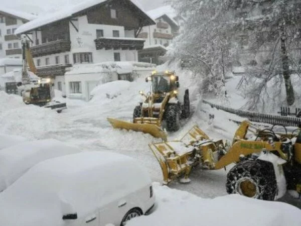 В Молдавии объявили Чрезвычайное положение из-за снегопада