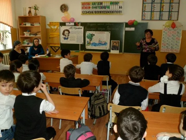 В одной из школ Дагестана прогремел взрыв, погиб ребенок