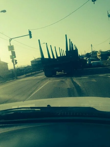 В Улан-Удэ грузовик въехал в легковой автомобиль