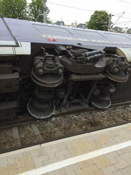 В Вене на вокзале произошло столкновение двух составов