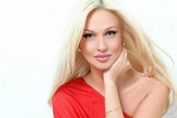 Викторию Лопыреву назвали новой королевой фотошопа