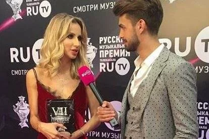 Ани Лорак похвасталась заслугой премии RU.TV