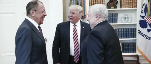 Белом доме «в ярости», что встречу Трампа и Лаврова снимал фотограф ТАСС