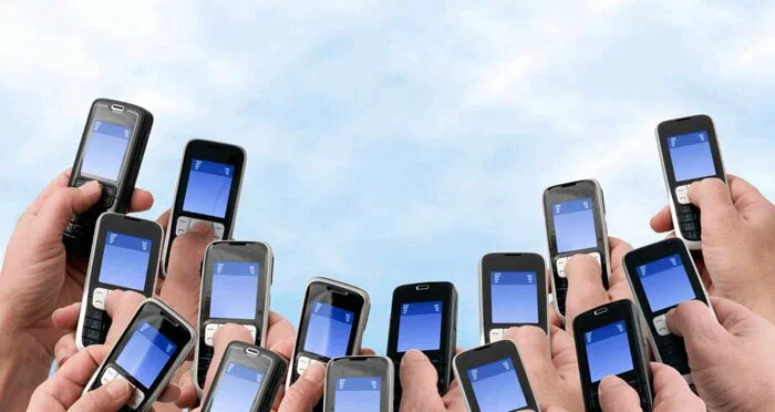 «Лугаком» предлагает абонентам «возможность доступа к приложению WhatsApp»