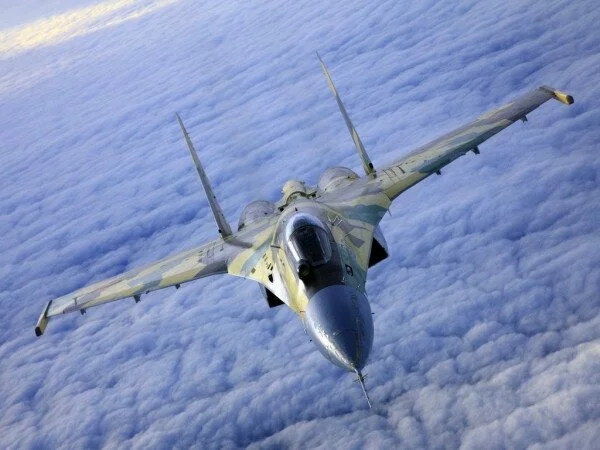 NBC сообщило о пролете Су-27 в шести метрах от самолета ВВС США