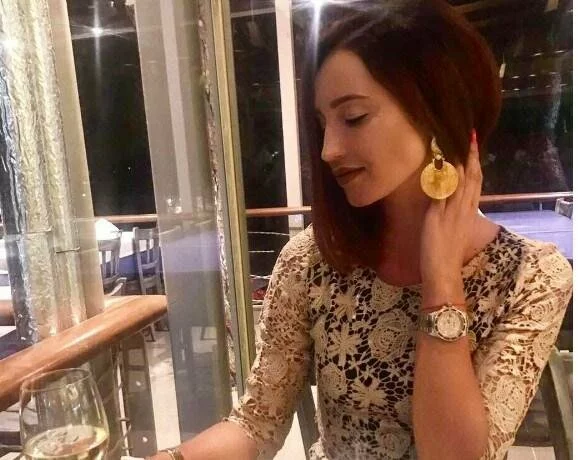 Ольга Бузова отрывается в ночном клубе Греции