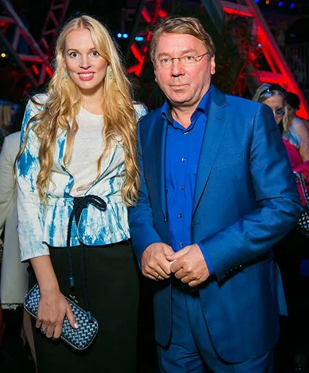 Помощник президента Владимир Кожин и модель Олеся Бословяк снова станут родителями
