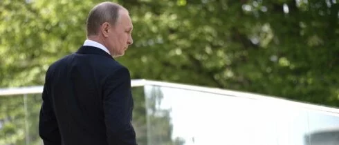 Путин призывает Макрона «преодолеть взаимное недоверие»