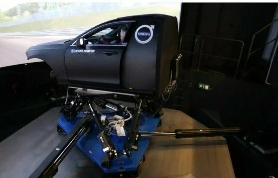 Разработчики Volvo создали симулятор шасси для нового кроссовера XC60?