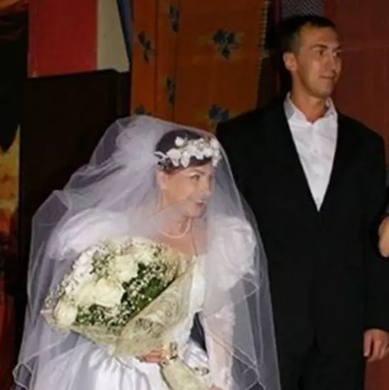 Роза Сябитова опубликовала фото со своей свадьбы