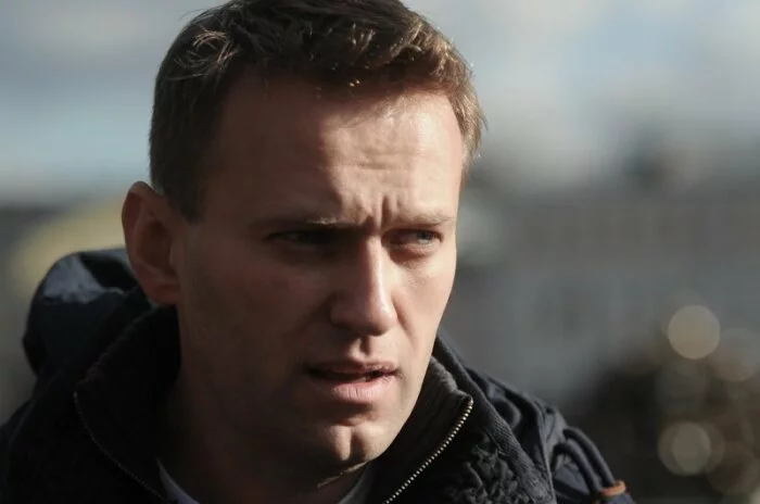 Алексею Навальному прооперировали глаз в Испании
