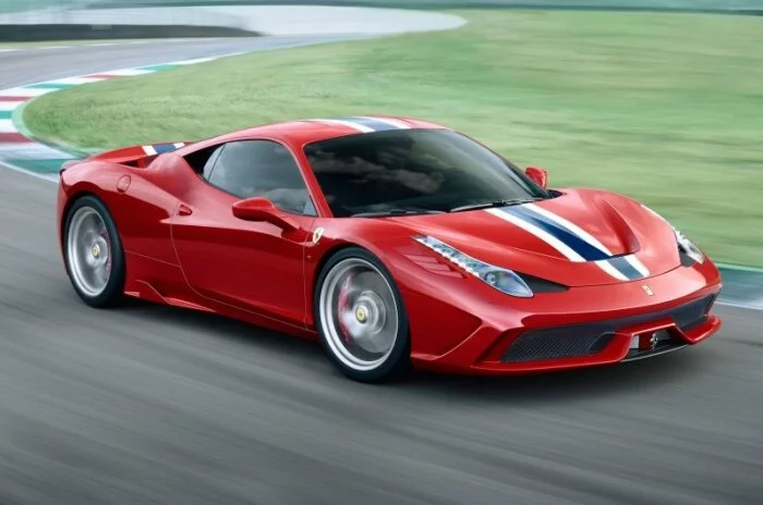 Автоэксперты составили ТОП-5 лучших авто Ferrari за 50 лет