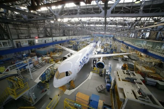 СМИ: Первый экземпляр российского аналога Airbus A320 и Boeing 737 покинул цех