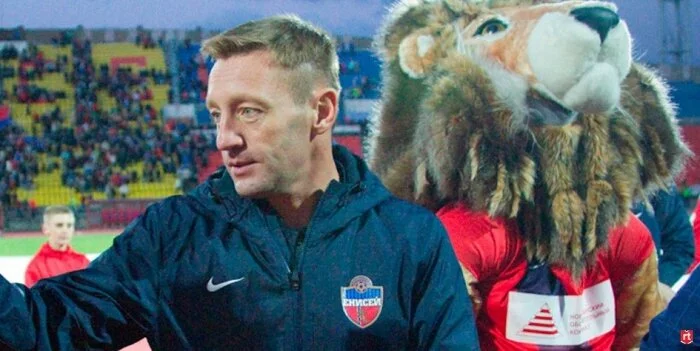СМИ сообщили о назначении Тихонова тренером «Крыльев Советов»