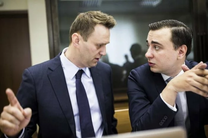 Суд Усманова с Навальным: адвокаты Навального требуют вызвать свидетелем Дмитрия Медведева