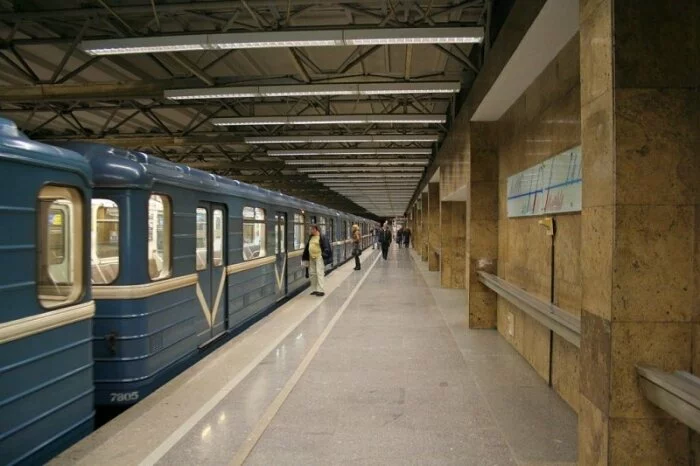 В Санкт-Петербурге метро по 