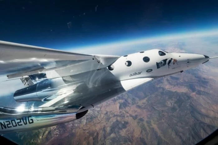 Virgin Galactic запустит туристов в космос до конца 2018 года