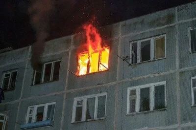 В Екатеринбурге на пепелище найдена задушенная пенсионерка