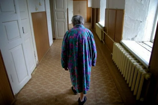 В Красноярске директора частного дома престарелых обвинили в смерти 18 пациентов