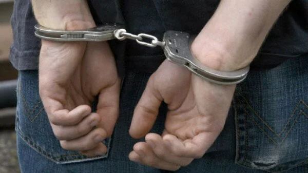Во Владивостоке полиция задержала мужчину, который избил воспитательницу детсада