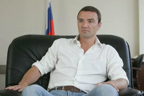 Антон Сихарулидзе стал соучредителем "Газпрома" и ушел в бизнес