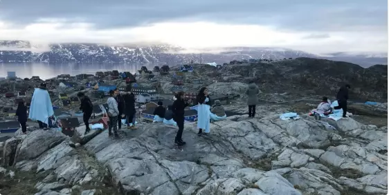 Цунами и землетрясение практически разрушили прибрежные деревни Гренландии
