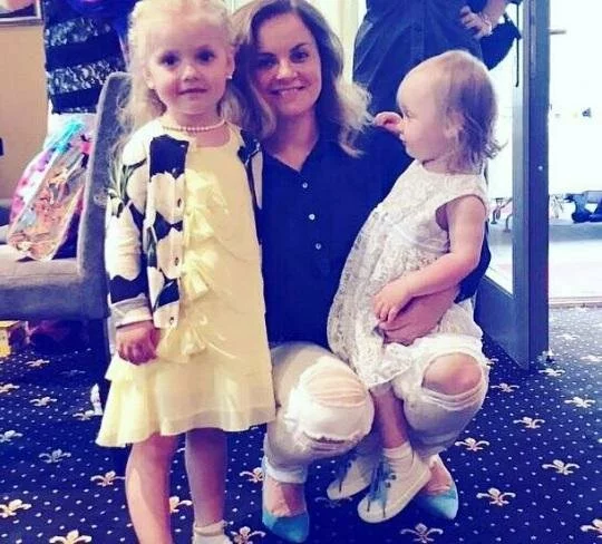 Игорь Николаев опубликовал фотографию с дочерью и крестницей? в Instagram