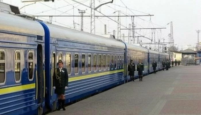 К морю: «Укрзализныця» запускает новый поезд из Мариуполя